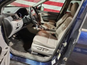 Side / Interior
